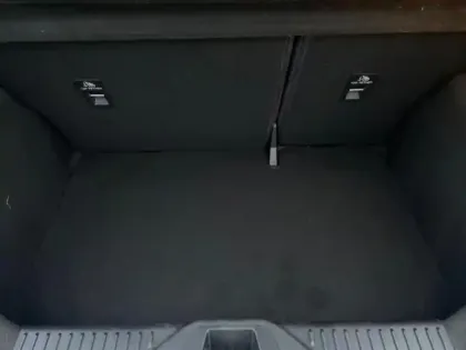 Photo 8 Ford Fiesta Gén. V Ph1 Evo Active X 5