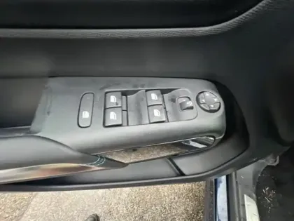 Photo 12 Citroën C5 aircross  Hybrid rechargeable 180ch Shine ë-EAT8