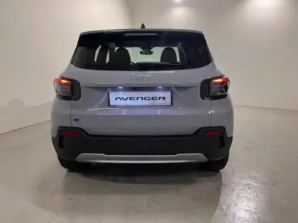 Photo 5 Jeep Avenger  1.2 Turbo T3 110ch MHEV Altitude BVR6 eHybrid