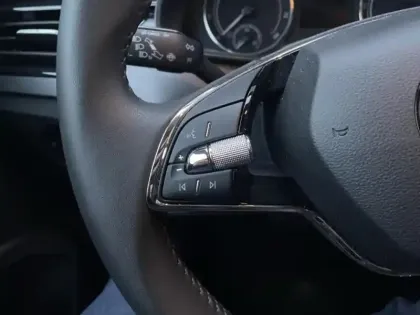 Photo 13 Skoda Kamiq  1.0 TSI Evo 110ch Ambition DSG7