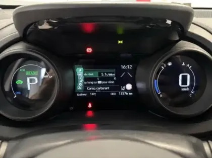 Photo 7 Toyota Yaris  Cross 116h Dynamic Business + Programme Beyond Zero Academy MY22