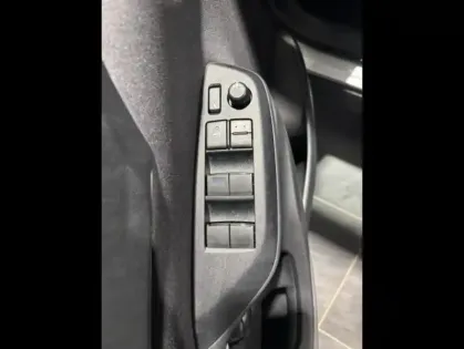 Photo 13 Toyota Yaris  Cross 116h Dynamic Business + Programme Beyond Zero Academy MY22