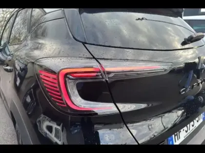 Photo 14 Renault Captur  1.8 E-Tech full hybrid 160ch esprit Alpine - 25