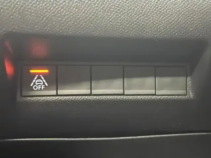 Photo 11 Peugeot 208  e- 136ch GT