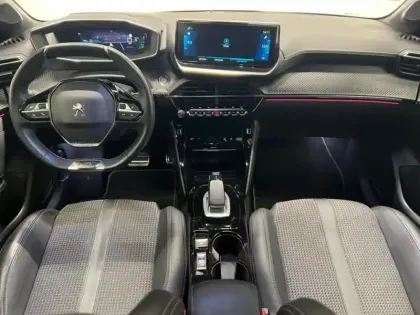 Photo 6 Peugeot 208  e- 136ch GT