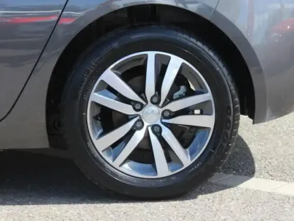 Photo 5 Peugeot 308  1.2 PureTech 110ch S&S Style