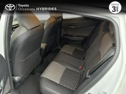 Photo 11 Toyota C-HR  122h Distinctive 2WD E-CVT MY22