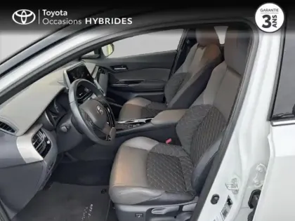 Photo 10 Toyota C-HR  122h Distinctive 2WD E-CVT MY22