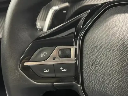 Photo 13 Peugeot 2008  1.2 PureTech 130ch S&S Allure Business EAT8