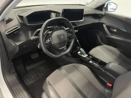 Photo 6 Peugeot 2008  1.2 PureTech 130ch S&S Allure Business EAT8