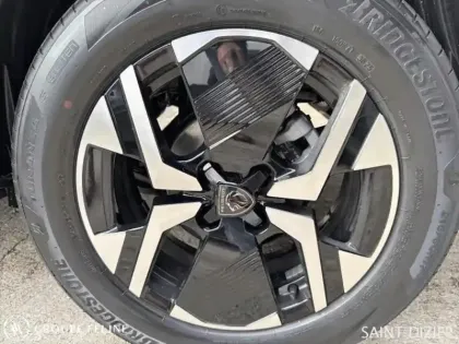 Photo 10 Peugeot 2008  1.2 Hybrid 145ch Allure e-DCS6