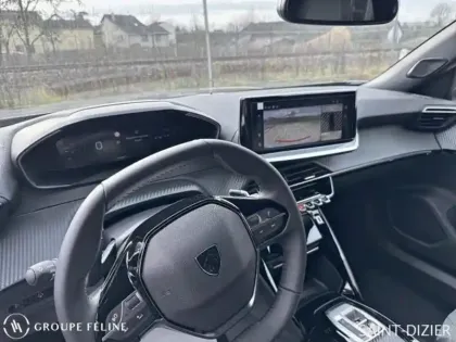 Photo 7 Peugeot 2008  1.2 Hybrid 145ch Allure e-DCS6