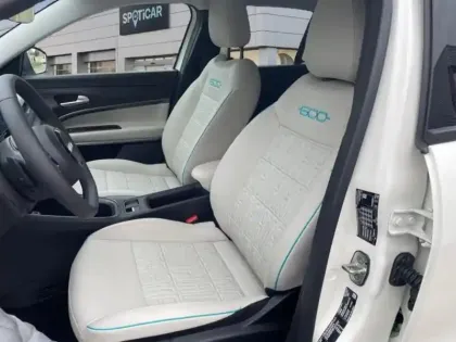 Photo 8 Fiat 600  1.2 Hybrid 100ch La Prima DCT6