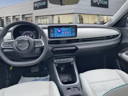 Photo 7 Fiat 600  1.2 Hybrid 100ch La Prima DCT6