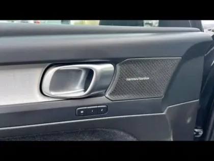 Photo 10 Volvo Xc40  B3 163ch Plus DCT 7