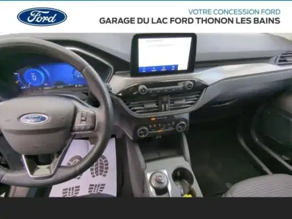 Photo 6 Ford Kuga  2.5 Duratec 190ch FHEV E85 Titanium BVA