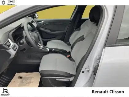 Photo 7 Renault Clio  1.6 E-Tech 145ch full hybrid Evolution - 24