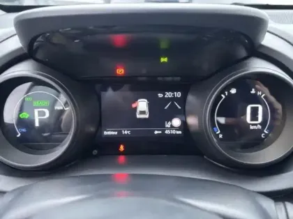 Photo 7 Toyota Yaris  Cross 116h Dynamic Business + Programme Beyond Zero Academy MY22