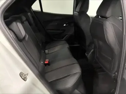 Photo 9 Peugeot 2008  1.5 BlueHDi 110ch S&S GT