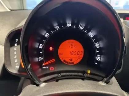 Photo 7 Toyota Aygo  1.0 VVT-i 72ch x-play 5p MY21