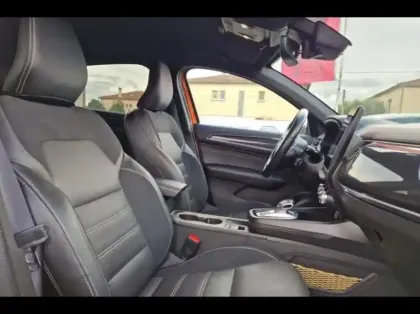 Photo 9 Renault Arkana  1.6 E-Tech hybride 145ch Engineered -22