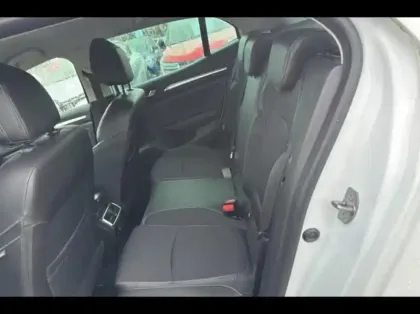 Photo 10 Renault Megane  1.3 TCe 140ch Techno EDC -23