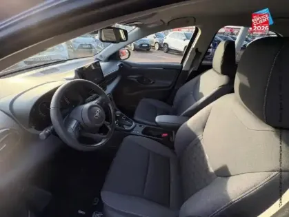 Photo 14 Toyota Yaris  116h Design 5p MY25