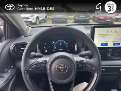 Photo 12 Toyota Yaris  116h Design 5p MY25