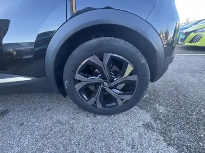 Photo 10 Renault Captur  1.6 E-Tech hybride 145ch Engineered