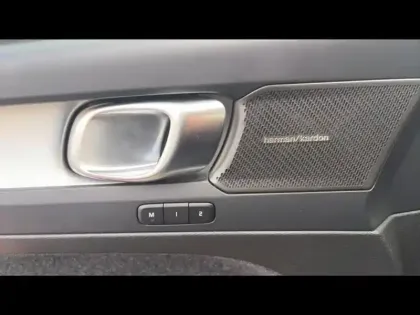 Photo 14 Volvo Xc40  B3 163ch Plus DCT 7