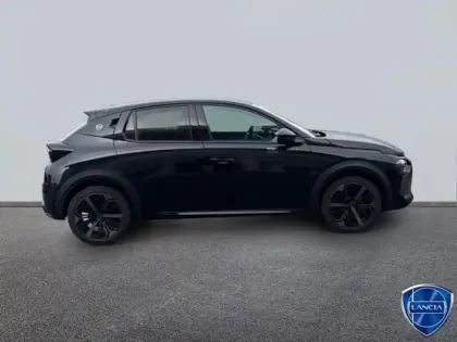 Photo 33 Lancia Ypsilon  1.2 Ibrida 110ch HF Line eDCT6