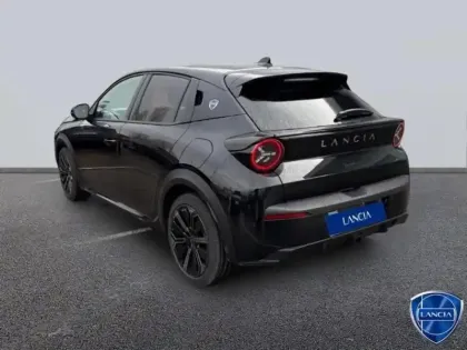 Photo 36 Lancia Ypsilon  1.2 Ibrida 110ch HF Line eDCT6