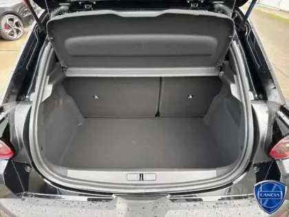 Photo 27 Lancia Ypsilon  1.2 Ibrida 110ch HF Line eDCT6