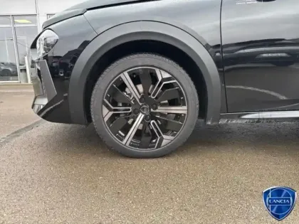 Photo 23 Lancia Ypsilon  1.2 Ibrida 110ch HF Line eDCT6