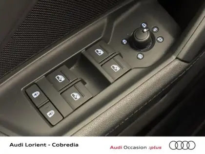 Photo 8 Audi A3  Sportback 35 TFSI 150ch S line S tronic 7