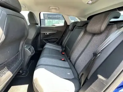 Photo 8 Peugeot 3008  HYBRID 225ch Allure e-EAT8 10cv