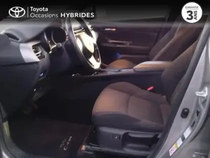 Photo 10 Toyota C-HR  122h Design 2WD E-CVT RC18