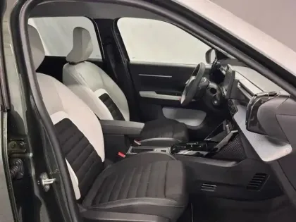 Photo 8 Citroën C3 Aircross  1.2 Hybride 145ch MAX