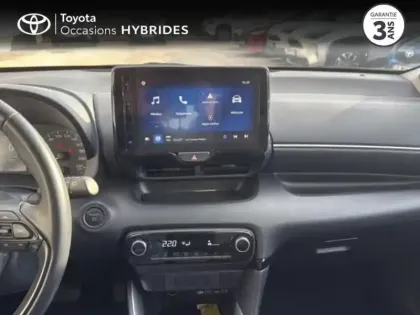 Photo 14 Toyota Yaris  116h Dynamic 5p MC24