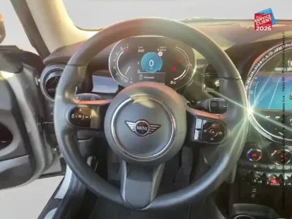 Photo 11 Mini Mini  Cooper 136ch  Edition Camden BVA7