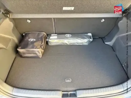 Photo 13 Toyota Yaris  130h GR Sport 5p MY25