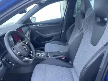 Photo 8 Skoda Octavia  Combi 2.0 TDI SCR 150ch Sportline DSG7