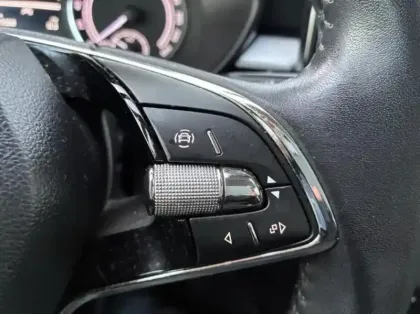 Photo 13 Skoda Fabia  1.0 MPI 80ch Ambition