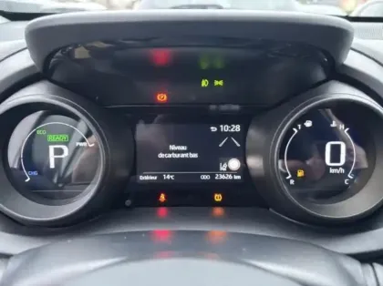 Photo 7 Toyota Yaris  Cross 116h Dynamic Business + Programme Beyond Zero Academy MY22