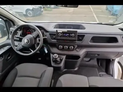 Photo 8 Renault Trafic Gén. III (J82) Ph3 Zen 4