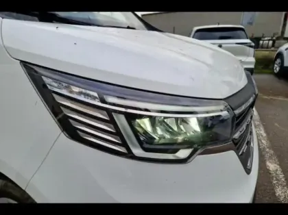 Photo 14 Renault Trafic Gén. III (J82) Ph3 Zen 4