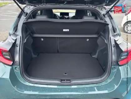 Photo 13 Toyota Yaris  130h Collection 5p MY25