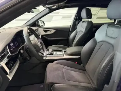 Photo 12 Audi Q8  60 TFSI e 462ch Compétition quattro tiptronic 8