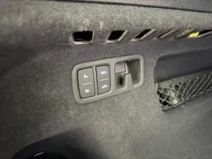 Photo 7 Audi Q8  60 TFSI e 462ch Compétition quattro tiptronic 8