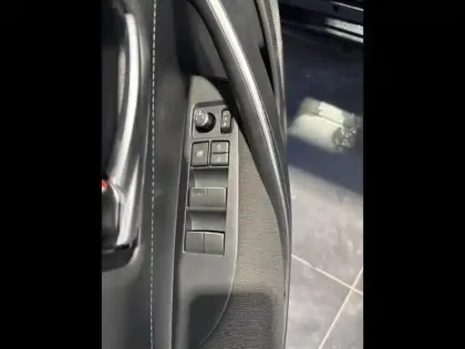 Photo 13 Toyota Corolla  1.8 140ch Dynamic MY24